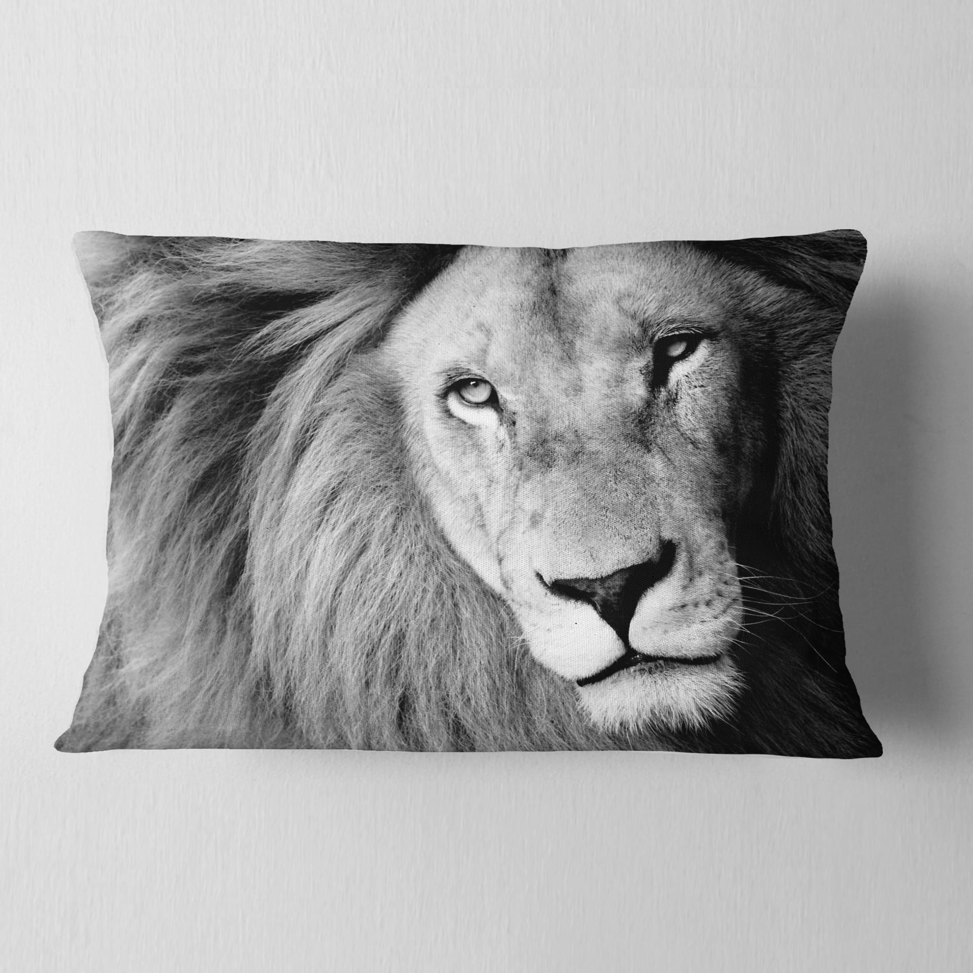 Designart Lion Head in Grey - Animal Throw Pillow - 12x20