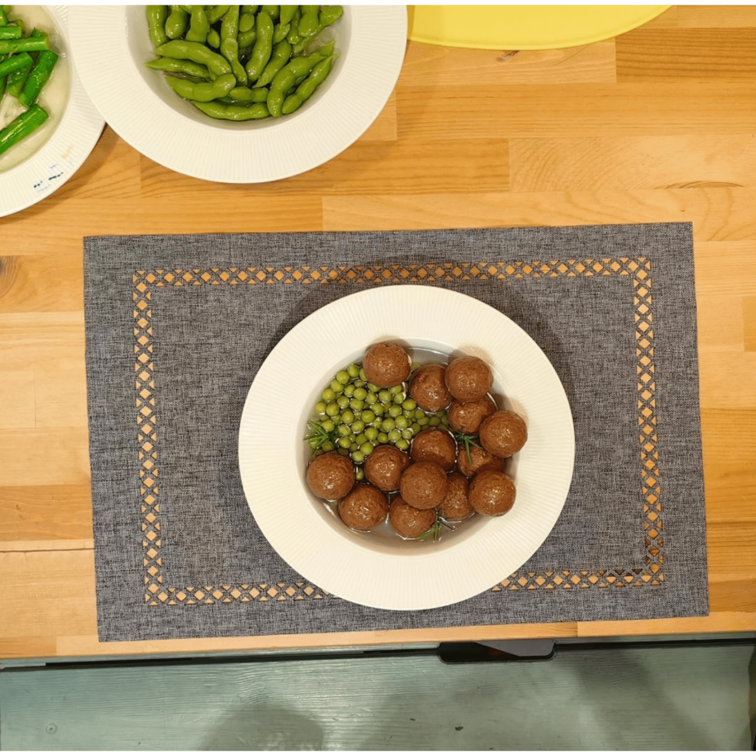 Placemats Set of 4 for Dining Table with Hollow Edge Design- Table Mats 12x 18 Inch, Cloth Place mats Mac (Grey 4pcs)