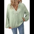 thumbnail image 1 of Blusa de Bordada con Cuello en V y Larga Estilo Bohemio para Mujer Verde Matcha L, 1 of 10