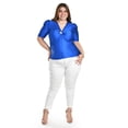 thumbnail image 4 of Blusa de satin con detallle central Roman Fashon /Tallas Extras, 1825 (Azul rey) azul 40, 4 of 5