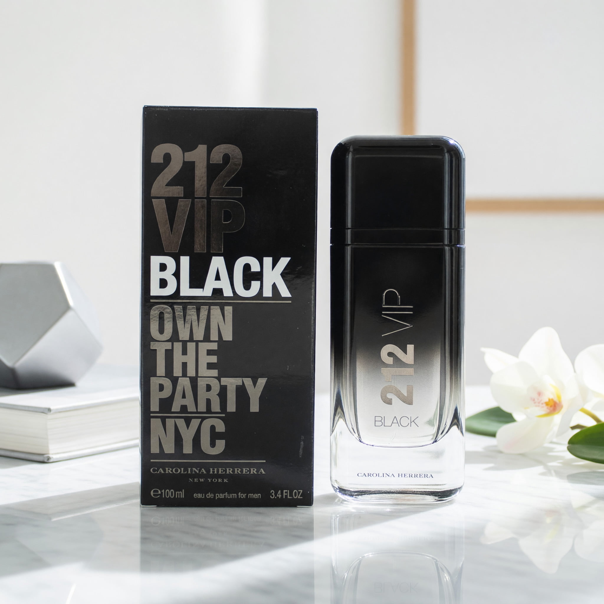 Carolina Herrera 212 VIP Black Men's Eau De Parfum Spray, 3.4 oz