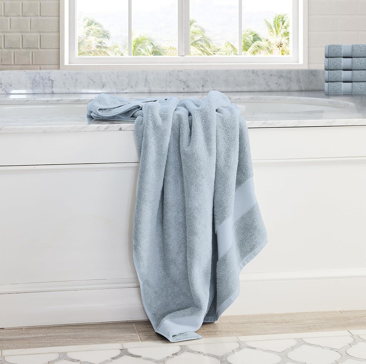 Delara Organic Cotton Plush Bath Towel 30"x58", 650 GSM, GOTS & OEKO-TEX Certified, Ultra-Soft, Quick Dry, Hotel Quality, Light Blue