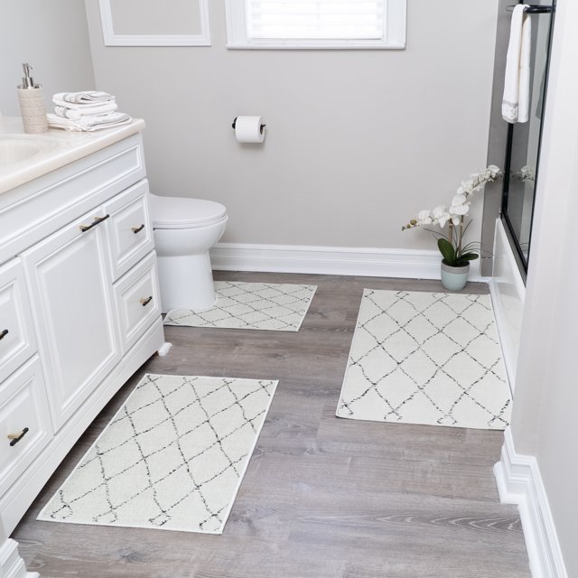 Geometric Design 3 Piece Bathroom Rugs Set - Non-Slip Ultra Thin Bath Rugs for Bathroom Floor - Washable Cotton Bathroom Mats Set