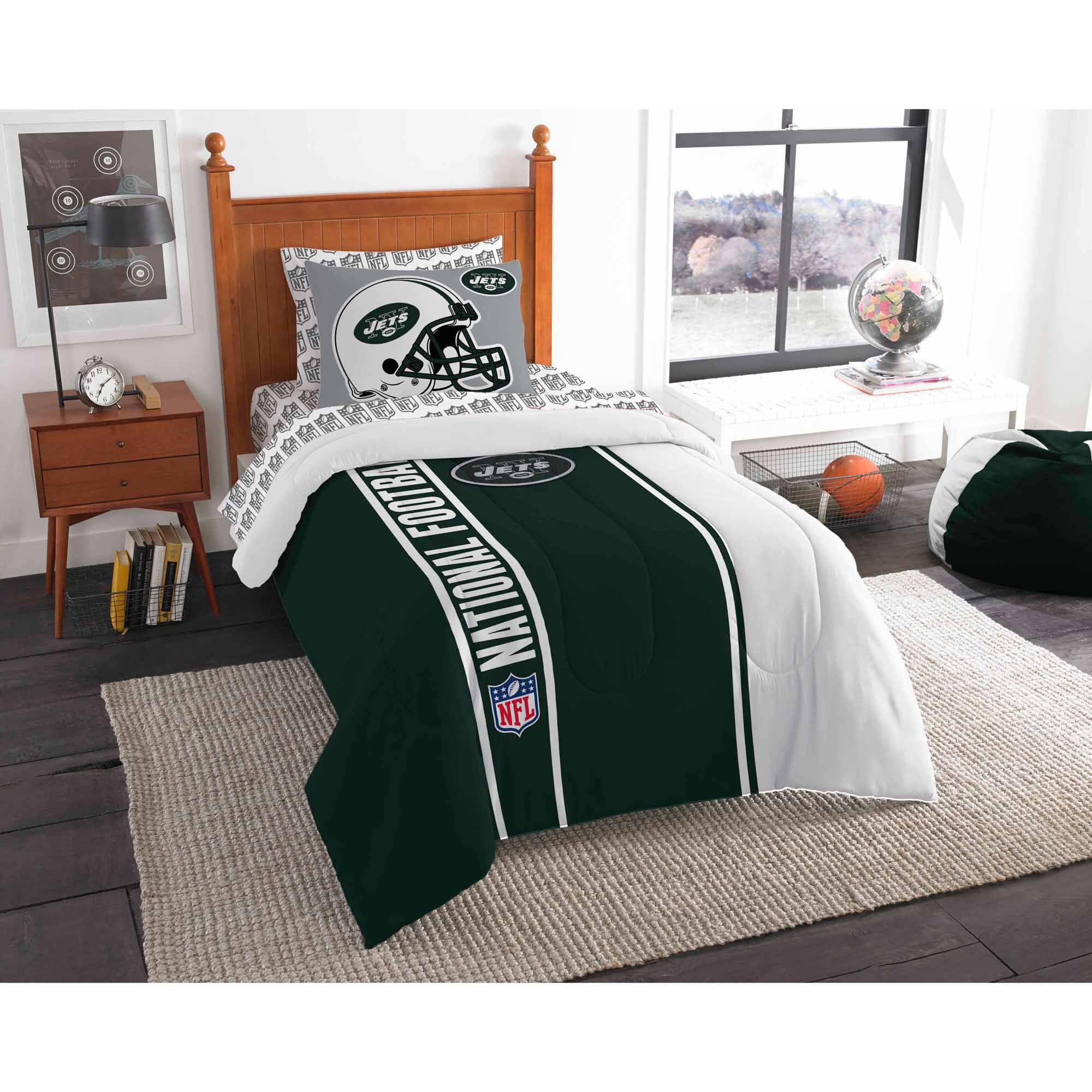 NFL New York Jets Soft and Cozy Bed in a Bag Complete Bedding Set