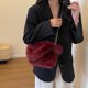 thumbnail image 5 of Bolso bandolera con cadena a la moda para mujer bolso de mano esponjoso bolso de compras informal para otoño e invierno, 5 of 9