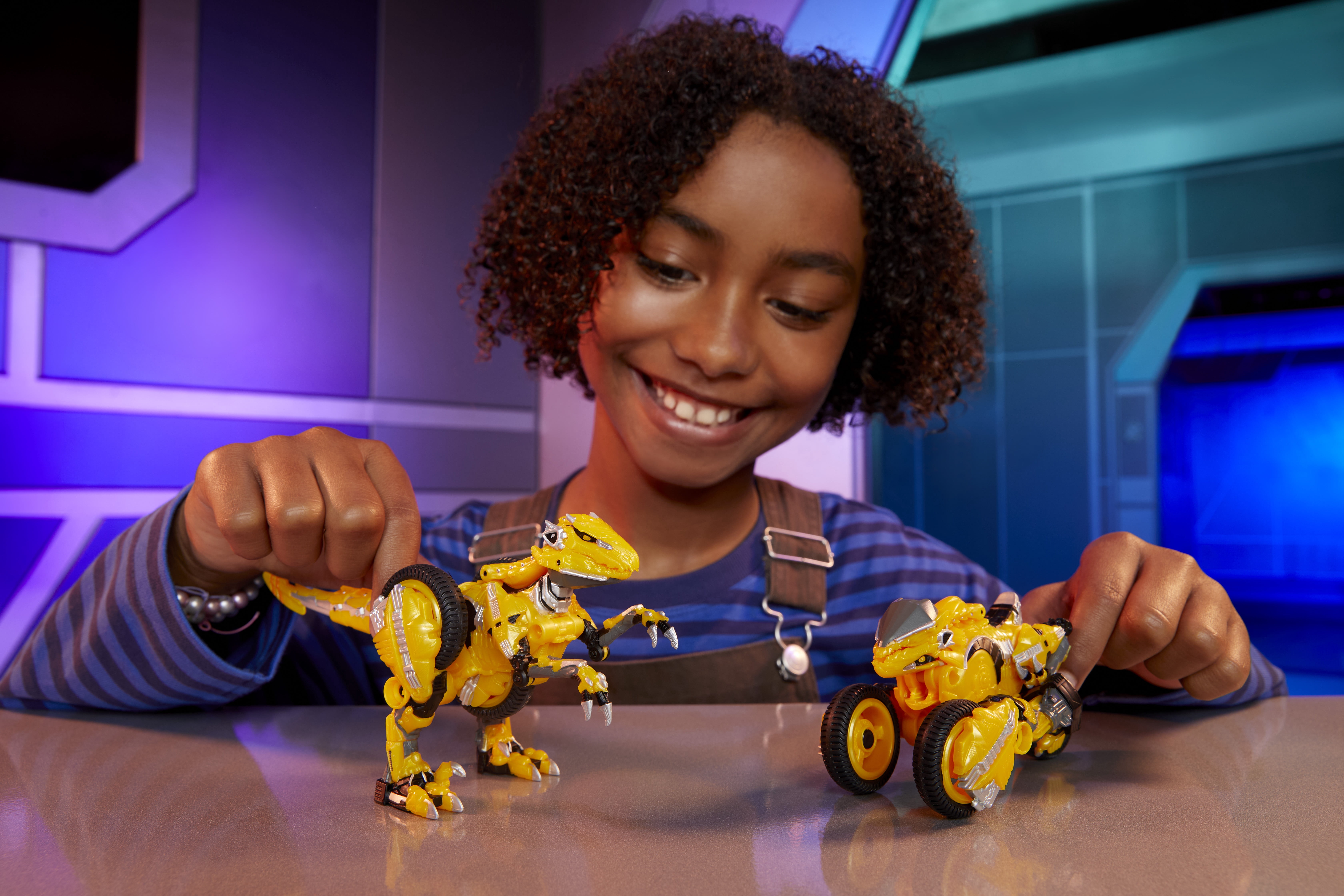 Armorsaurs Evolver Blaze Transforming 2-in-1 Raptor to Vehicle Toy, Ages 6+