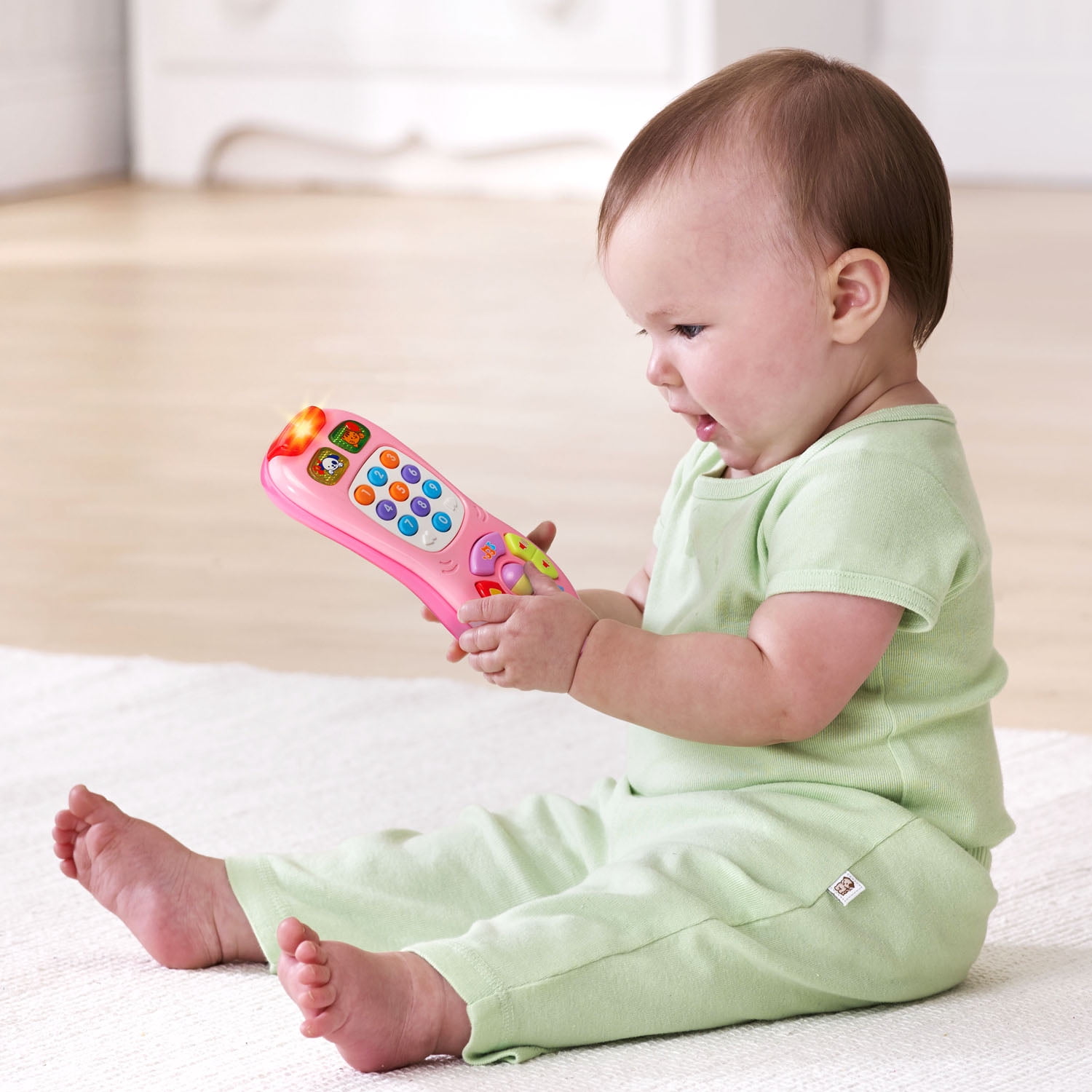 VTech Click and Count Remote With Nine Pretend Channels, Pink