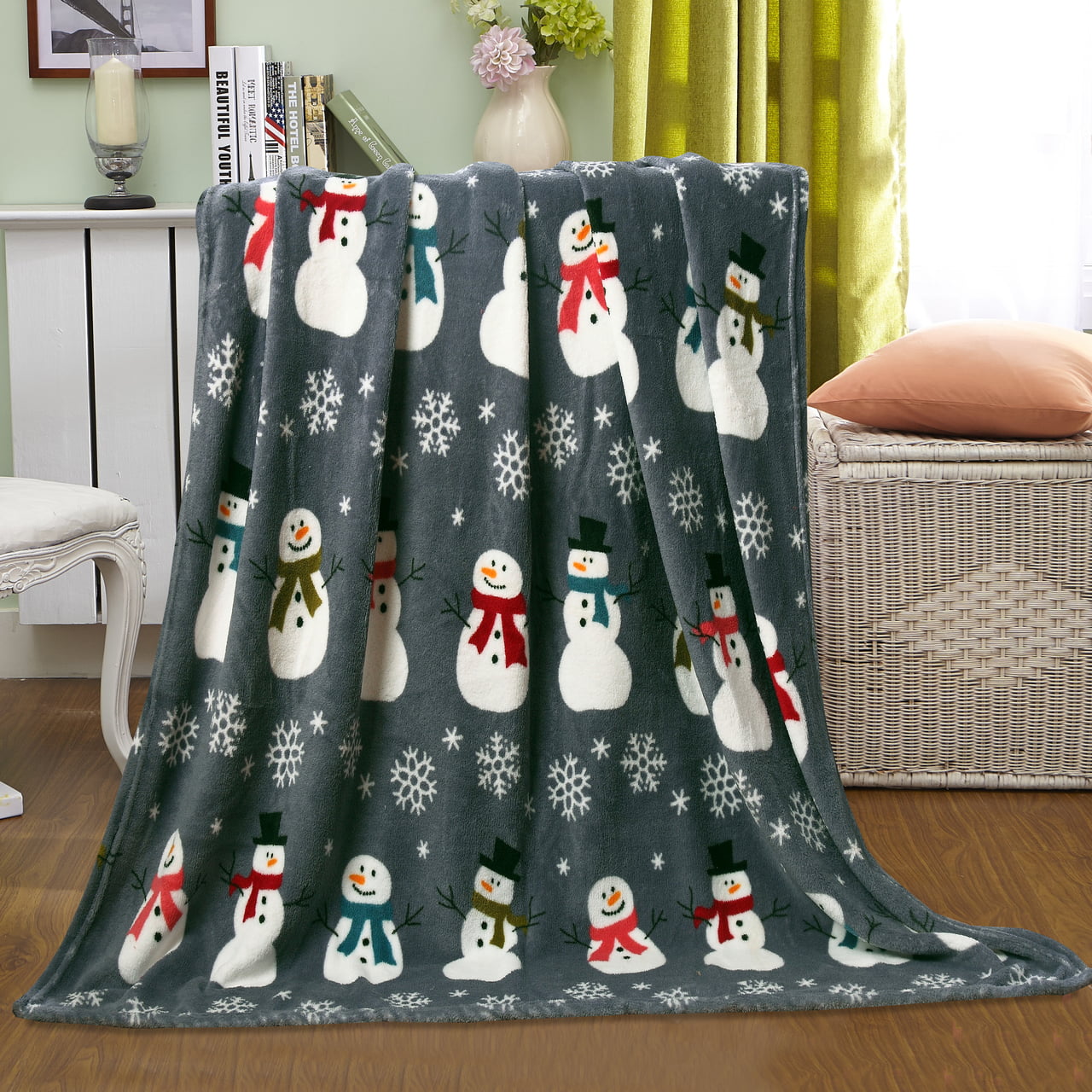 Kiuloam Snowman with Christmas Background Flannel Fleece Throw Blanket 50x60 Living Room/Bedroom/Sofa Couch Warm Soft Bed Blanket for Kids Adults All Season 