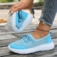 thumbnail image 4 of Zapatillas planas transpirables de malla tejida para mujer, zapatos casuales antideslizantes de moda para caminar, mocasines cómodos de suela suave sin cordones, zapatillas de tenis, 4 of 6