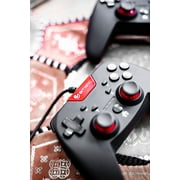 Ematic Nintendo Switch Wired Controller ، أسود + أحمر - NSWC012W