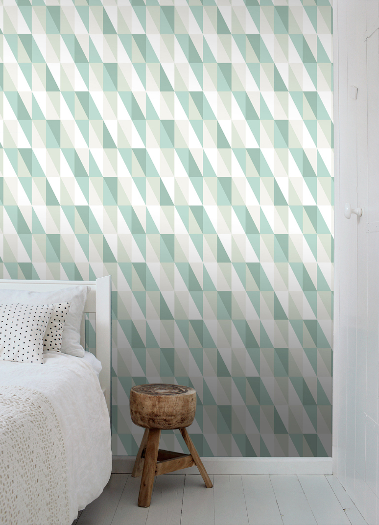 Chesapeake Bitsy Sky Blue Woodland Wallpaper, 20.9-in by 33-ft