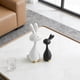 thumbnail image 5 of Juego de conejos decorativos para oficina, sala de estar, mueble de TV, vinoteca, escritorio, artesanía de resina, adornos decorativos, decoración del hogar, decoración de habitaciones, decoración de, 5 of 9