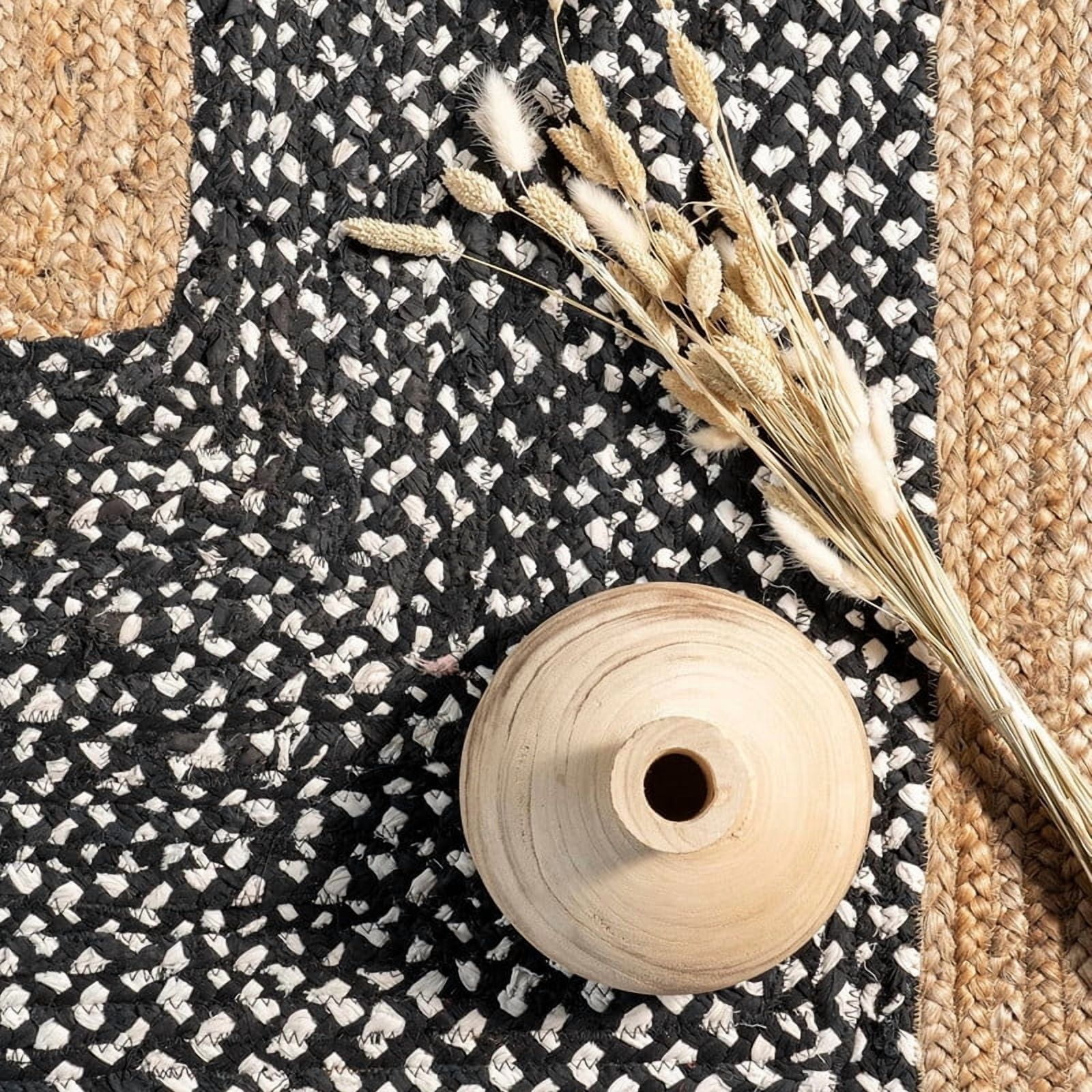 2 Ft Round Black & White Cotton Jute Area Rug, Hand-Woven Farmhouse Boho Style, Durable & Pet-Friendly Rug for Living Room, Dining Room, and Bedroom