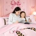 thumbnail image 4 of meiyoeat Cheetah Print Initial E Twin Comforter Sets,Girly Bow Monogram Art Bedding Set For Girl,Pink Reversible,2 Pieces,1 Comforter and 1 Pillowcase, 4 of 7
