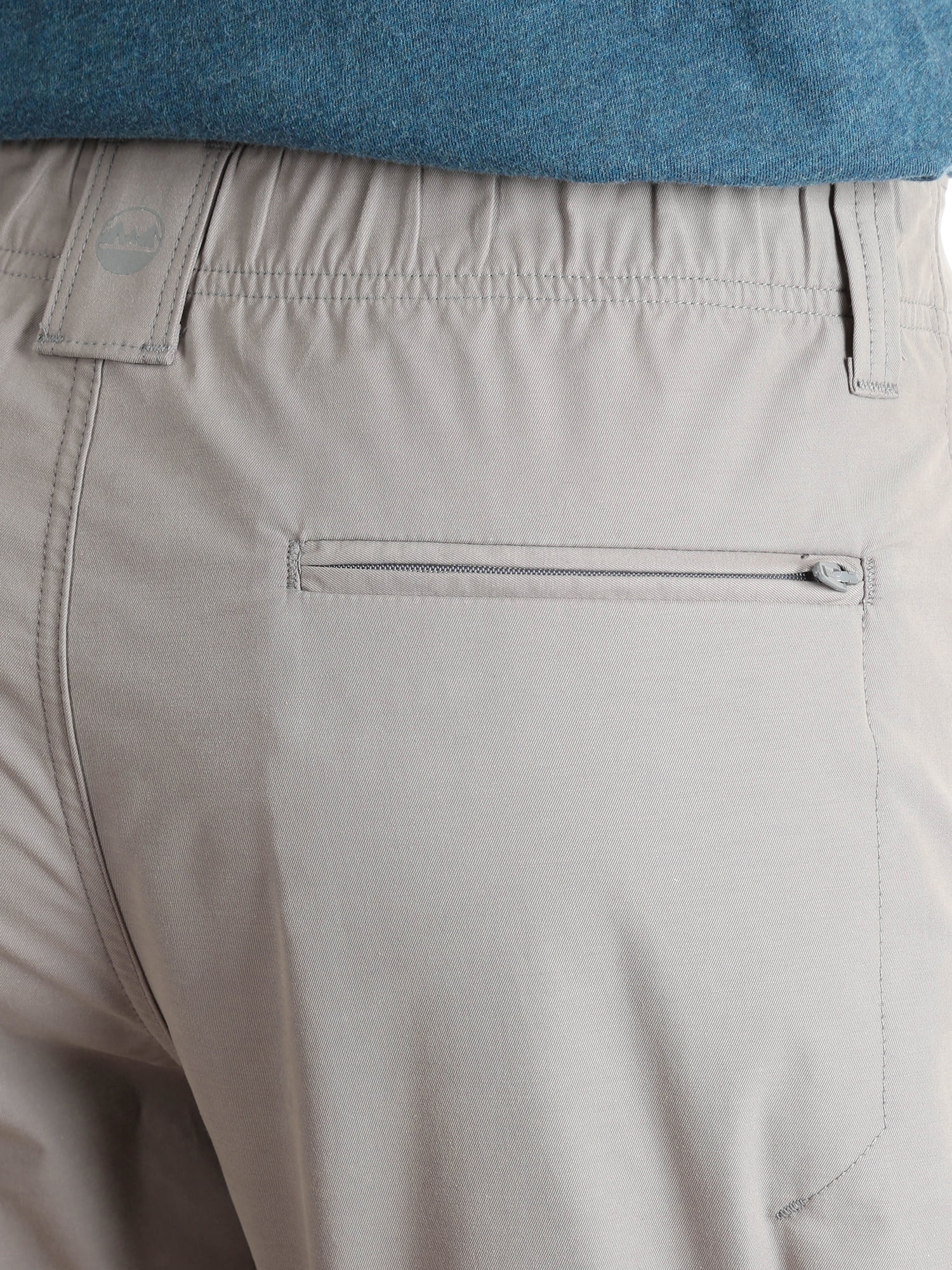 Wrangler Men's Outdoor Back Elastic Flat Front Shorts