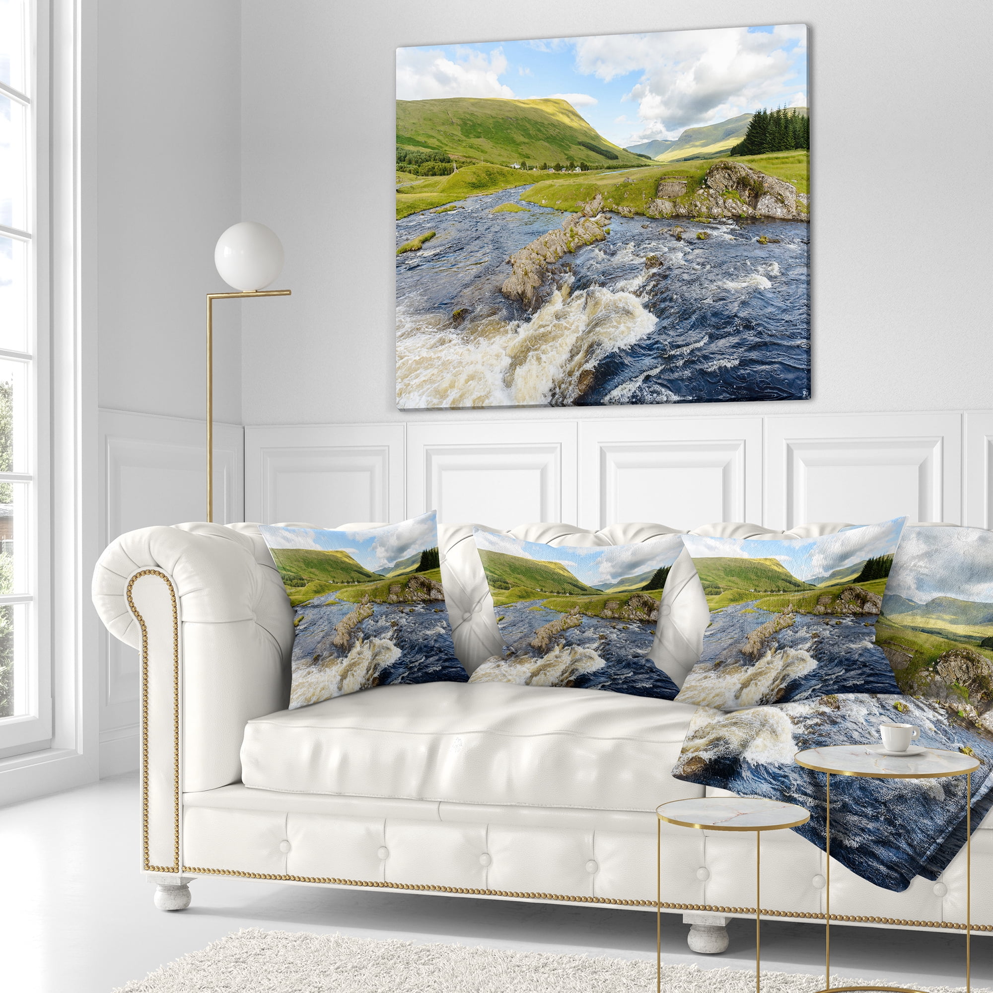 Designart Publi and River Lyon - Landscape Photography Throw Pillow - 16x16