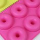 thumbnail image 2 of 3 moldes de silicona para donas, para hornear donas: verde, rosa y azul, 2 of 4