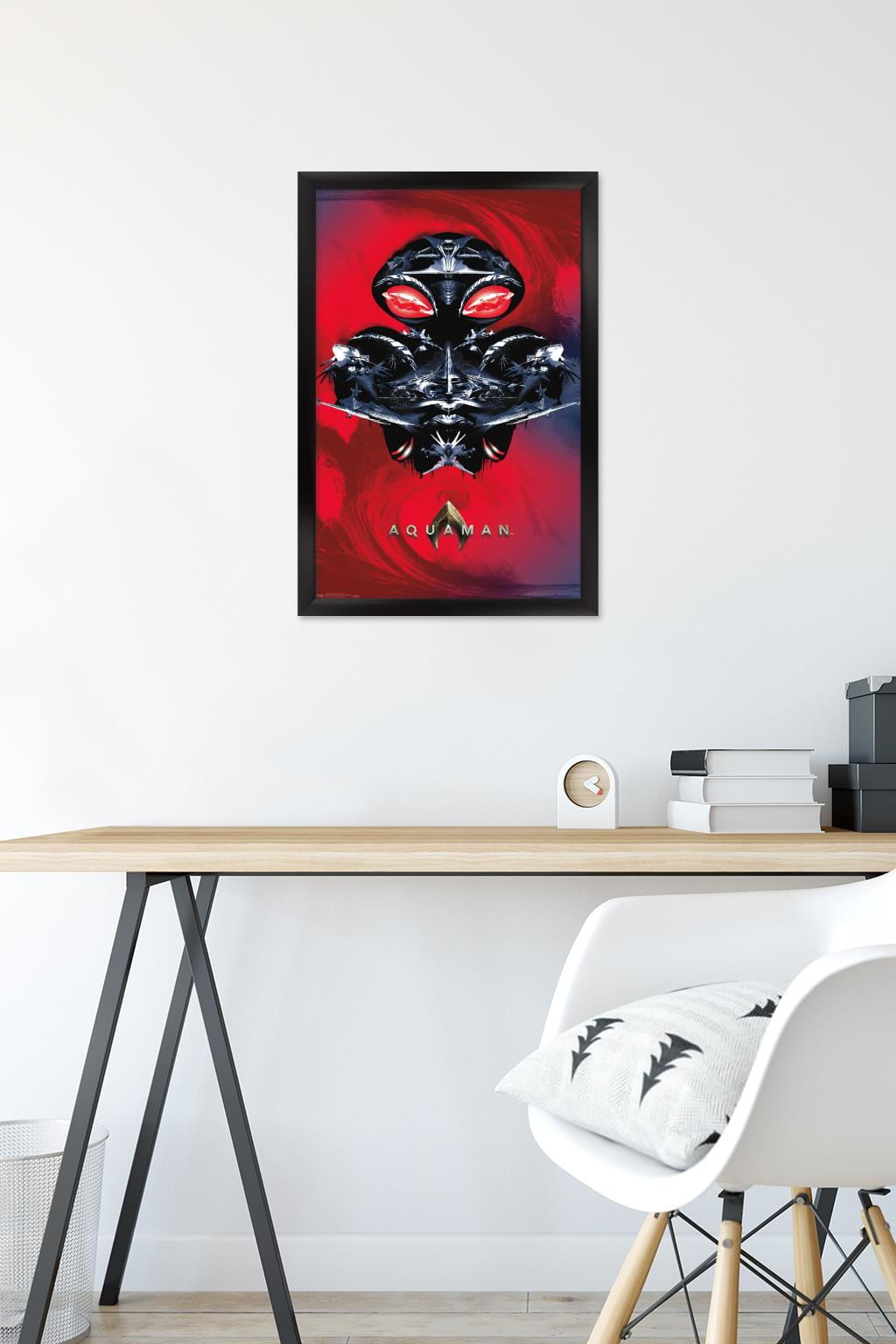 DC Comics Movie - Aquaman - Manta Silhouette Wall Poster, 14.725" x 22.375", Framed