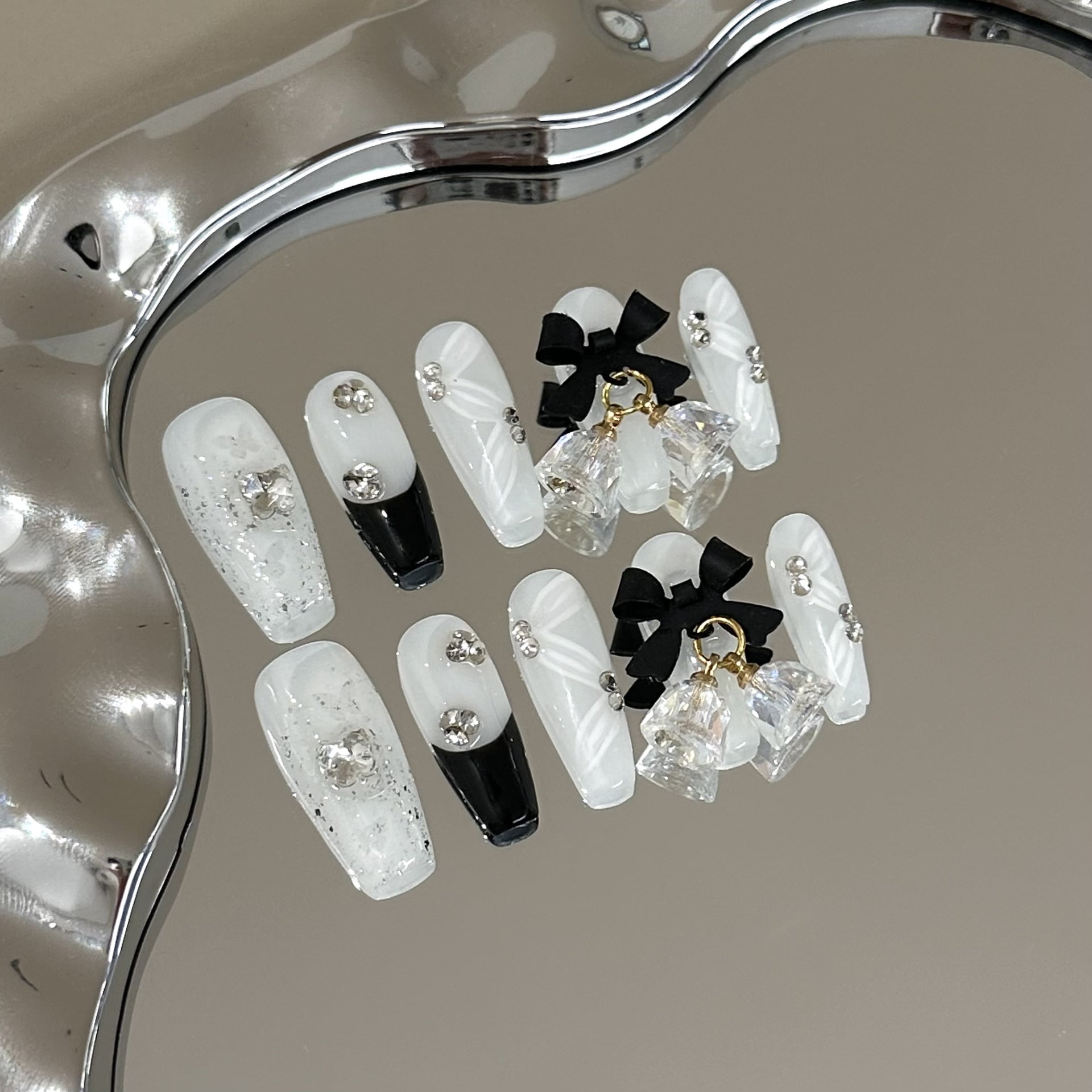 Purely handmade nail wear, high-end white French manicure, black bow, bell temperament, white fake nails
