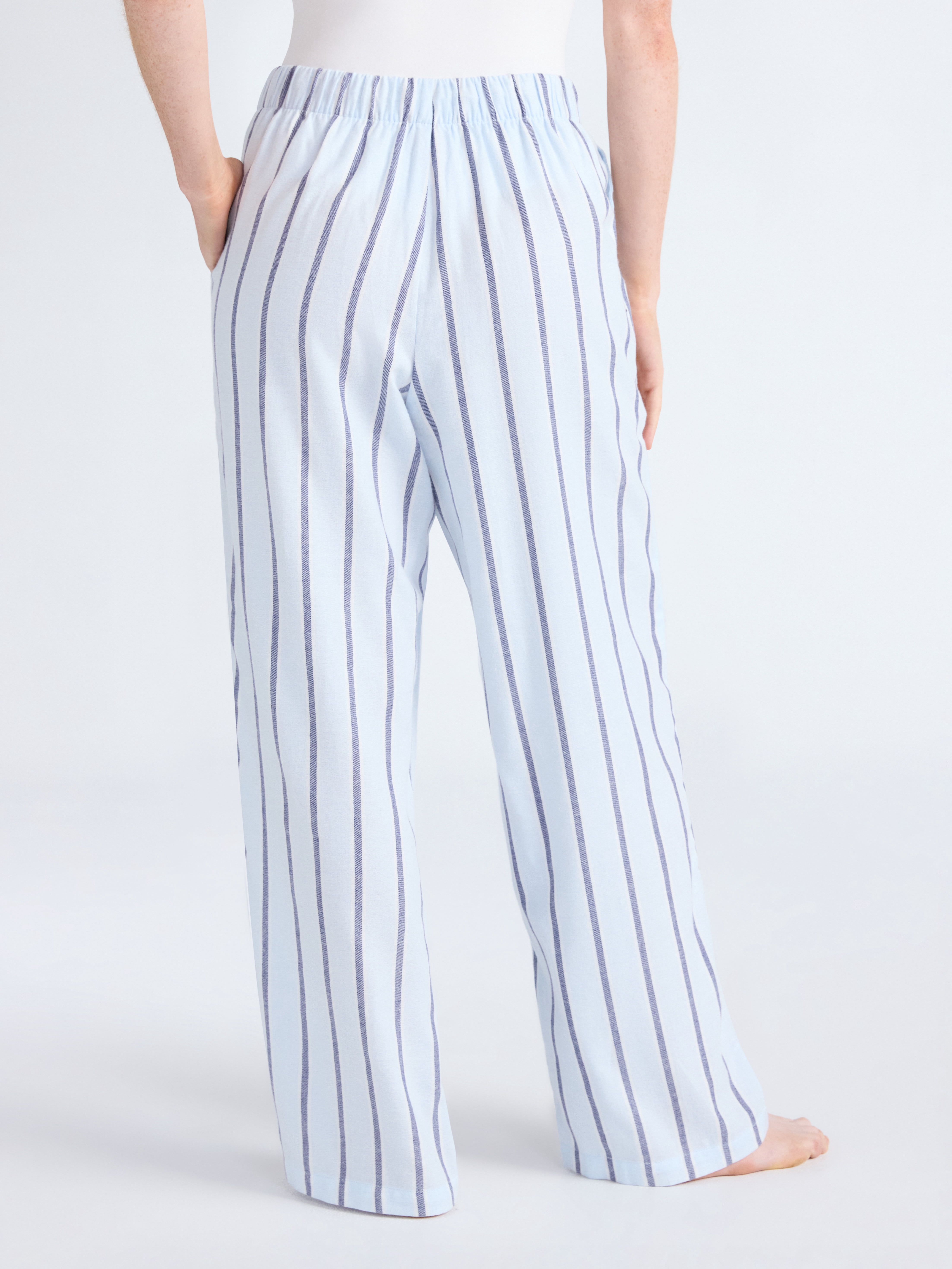Joyspun Women's Flannel Sleep Pants, 30'' Inseam, Sizes XS-3X