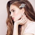 thumbnail image 5 of 2 pinzas para el pelo SSuperp con flores y diamantes de imitación plateadas, 5 of 5