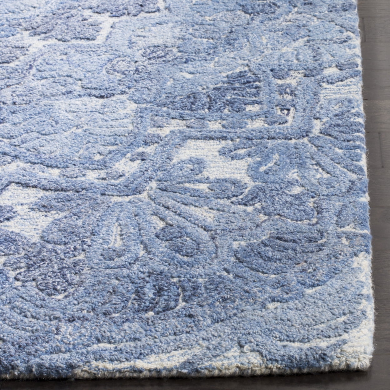 SAFAVIEH Marquee Georgiana Floral Area Rug, Blue/Ivory, 9' x 12'
