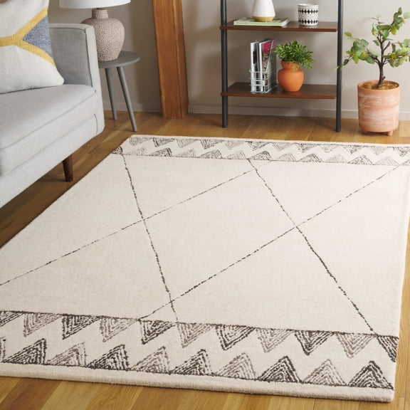 Safavieh Kenya Idonea Diamond Area Rug, Ivory/Black, 5' x 8'
