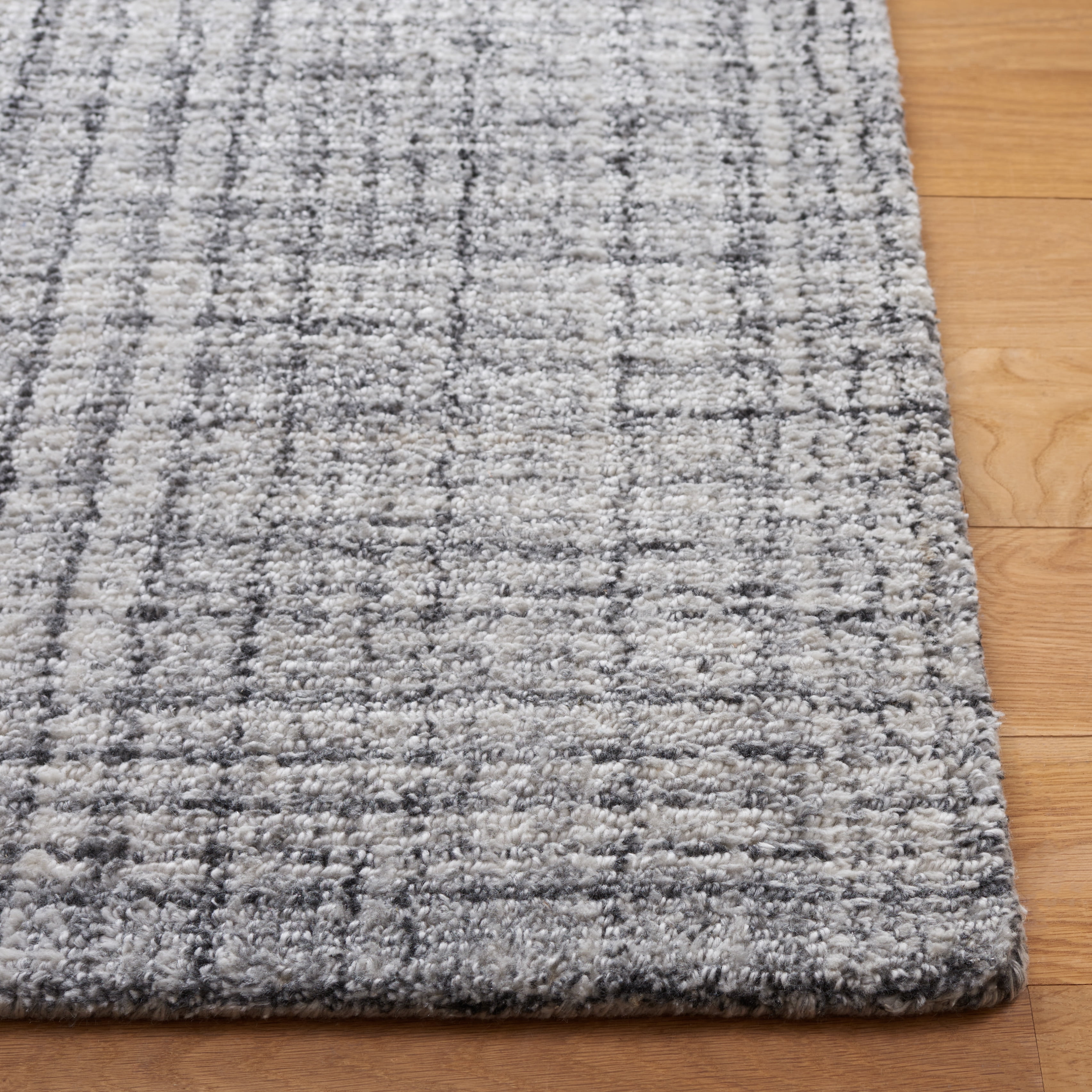 SAFAVIEH Abstract Charlie Striped Polyester Area Rug, Grey/Ivory, 6' x 6' Square