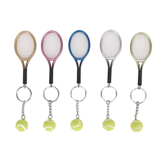 5 mini llaveros de raqueta de tenis con colgante de bola, dorados, plateados, rosas, azules y bronce, ideales para regalar a amantes del deporte.