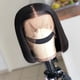 thumbnail image 2 of Perruque Bob Lace Front Wig brésilienne naturelle, cheveux courts et lisses, noir naturel, pre-plucked, avec Closure, pour femmes noires, 2 of 5