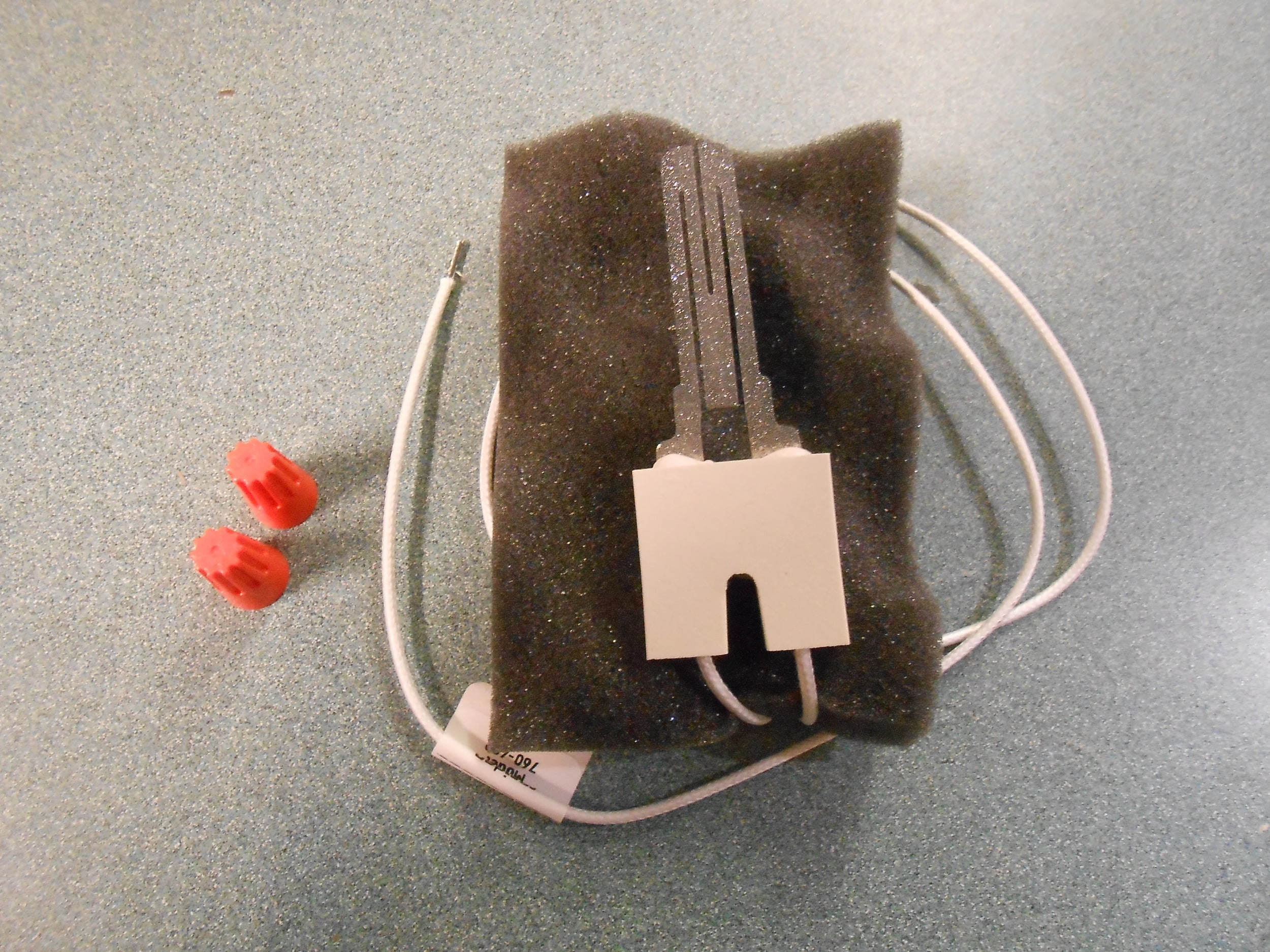 Hot Surface Igniter, LP/NG, 120, 5 in L., Silicon Carbide, Bracket, Screw, Wiring Accessories