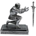 thumbnail image 2 of Knight Pen Holder Executive Cool Pen Holder For Desk Magnetic Resin Ornaments Desk Decor Accessories Organizer, 2 of 5