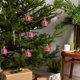 thumbnail image 4 of Decoraciones de Árbol de Navidad Ornamentos Colgantes de Bola Roja Y Blanca, Plástico Galvanizado 5x5x5cm Decoración para Árbol Y Accesorios de Ventana, 4 of 7