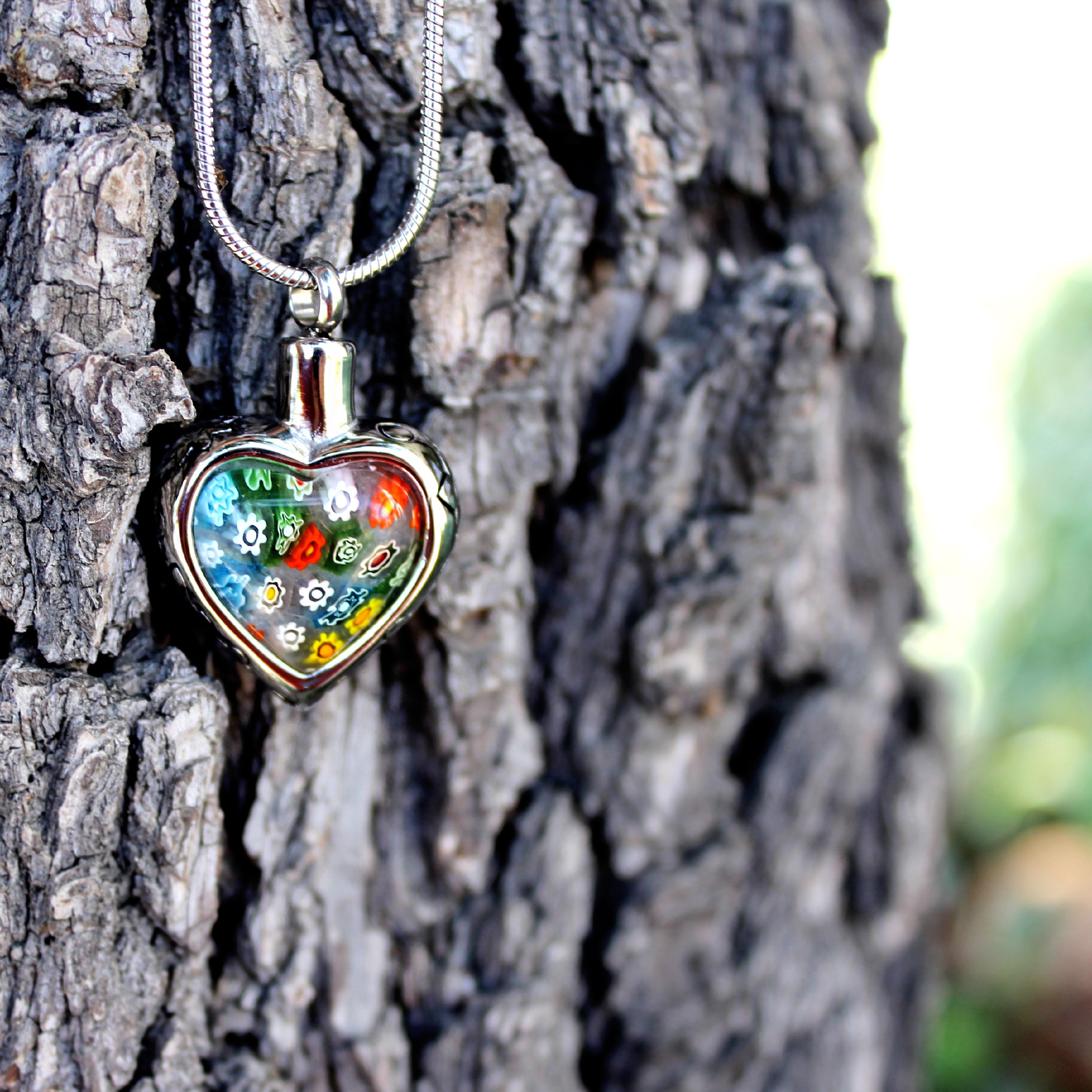 Resin Heart Flower Patch Cremation Jewelry Memorial Necklace Cremation Urn Necklace for Ashes Urn Keepsake with FREE Funnel Kit and Velvet Jewelry Box