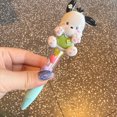 thumbnail image 1 of 1/4 Uds Sanrio lindo gato prensa pluma Cinnamoroll Pochacco escuela primaria bolígrafo chica corazón lindo y divertido regalo 3D para niños, 1 of 4