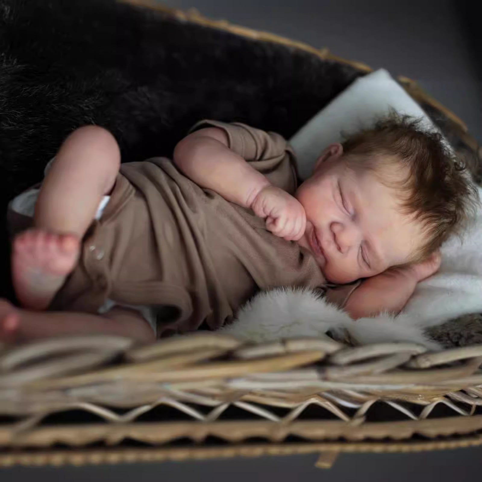 19-Inch Realistic 3D Hand-Painted Reborn Baby Doll-Perfect for Collectors & Gifts