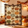 thumbnail image 1 of Manta de franela con estampado digital de calabaza, hoja de arce y frutas, ideal para el sofá o para una siesta., 1 of 6
