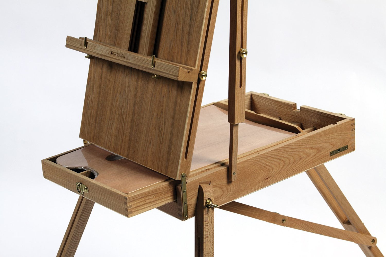 Richeson Weston Easel - Size: Full