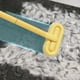 thumbnail image 5 of Cepillo para Eliminar Pelo de Mascotas | Limpiador de Pelo de Gatos | Cepillo de Doble Cara para Depilar | Removedor de Pelo de Alfombras | Plástico Amarillo | 44,5 X 18 Cm | 140 G | Raspador de Pelo, 5 of 6