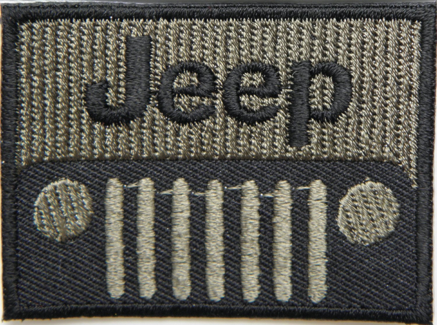 Jeep 4x4~Embroidered Patch~The American Legend~1941~3" Round~Iron or Sew On