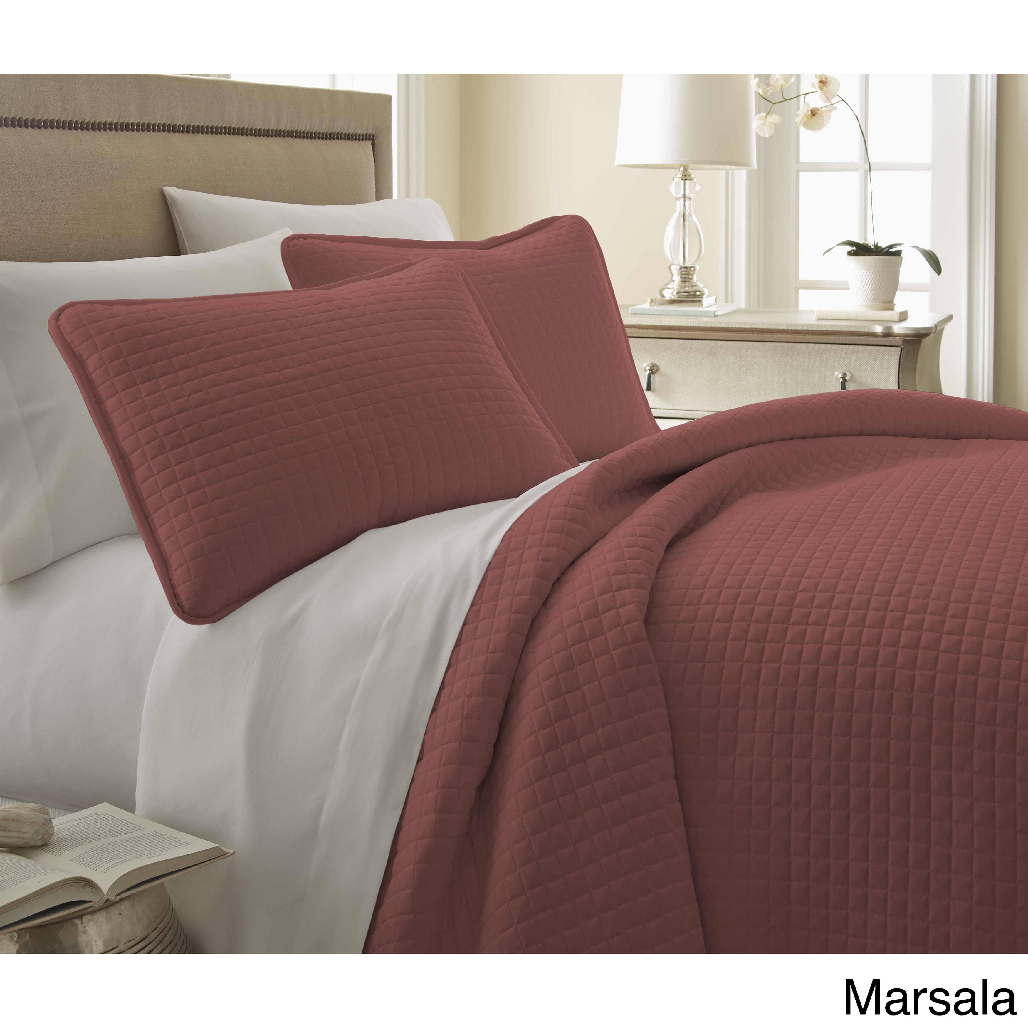 Details about   Chiara Rose 2 Piece Reversible Quilt Set Coverlet Lightweight Comforter Twin. 