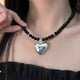 thumbnail image 5 of Fiudx Collar de Bola de Cristal, Colgante de Corazón, Elegante Cadena para Clavícula, Idea de Regalo Romántico, Accesorio Versátil, Ropa Formal Informal, Moda Femenina Única., 5 of 6