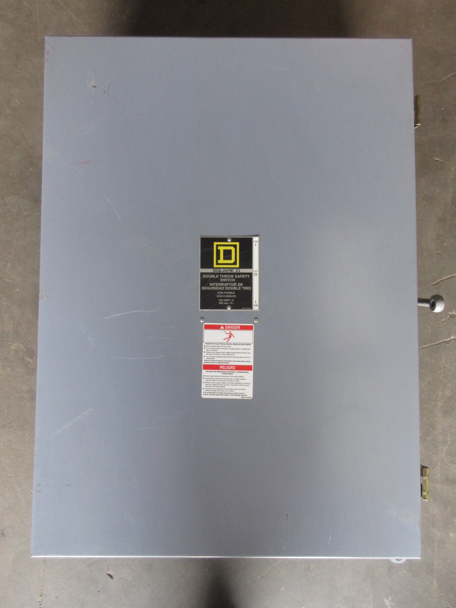 New Square D H82344 Double Throw Safety Switch 200 Amp 480V Manual