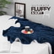 thumbnail image 3 of Manta Sherpa Utopia, cama doble, 152 x 203 cm, color azul marino, 3 of 8