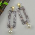 thumbnail image 4 of Boho Hollow Rectángulo Acrílico Pendientes de gota para mujer Fiesta de boda - gris Hugo aretes colgantes rectangulares, 4 of 7