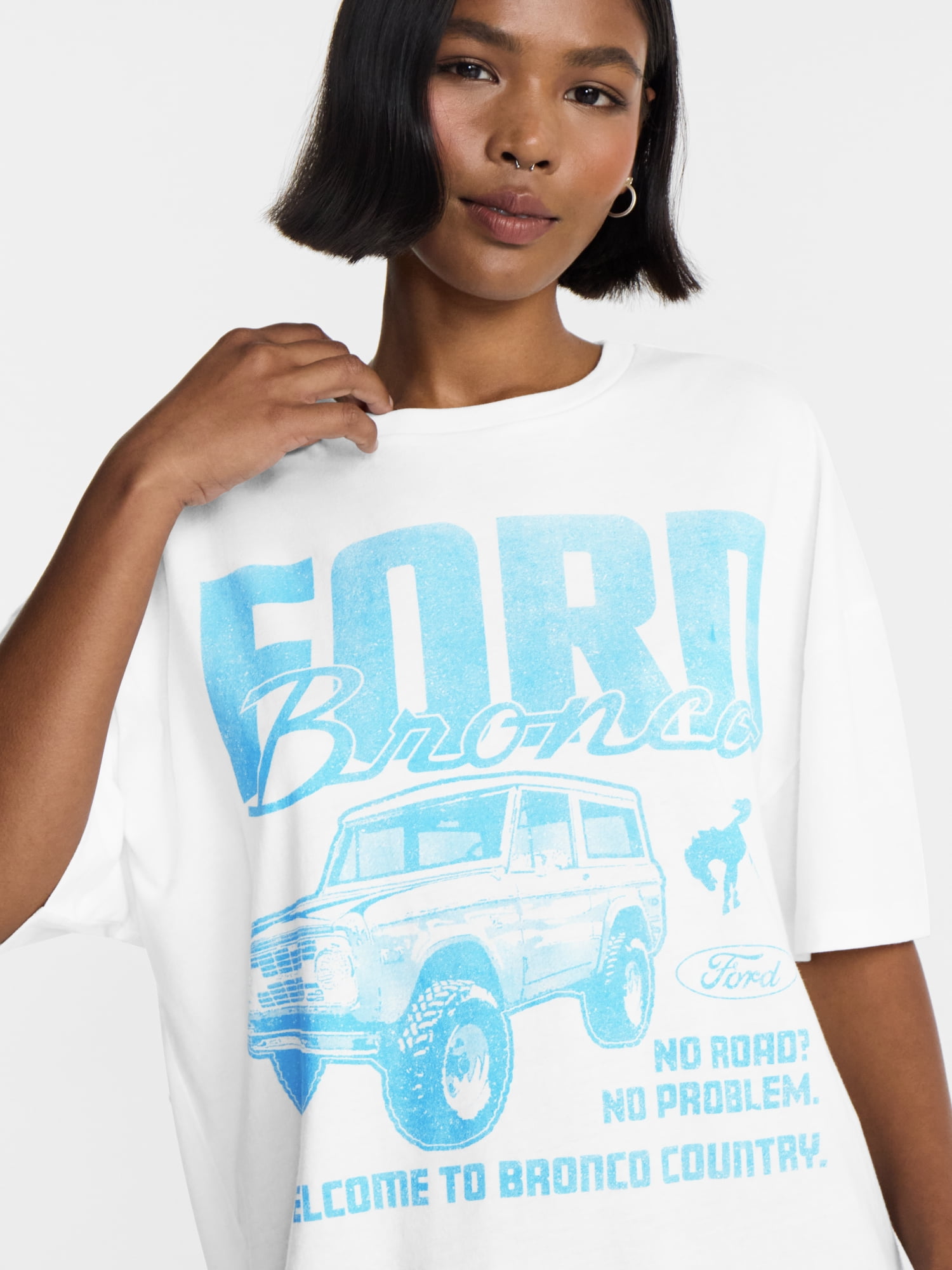 No Boundaries Ford Bronco Country Graphic Boyfriend Tee, Women's XXS-XXL