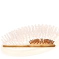 thumbnail image 3 of Cepillo de masaje para el cuero cabelludo, cepillo de masaje de madera antiestático para el cabello, cepillo de masaje para mujer, acabado de lujo, 3 of 5