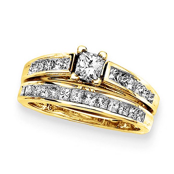 Diamond Engagement Ring with a Princess Cut Center and a Matching Band in 14K Yellow Gold (1 cttw)