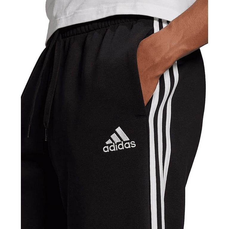 adidas Essentials Fleece Open Hem 3-Stripes Pants Black : :  Clothing, Shoes & Accessories
