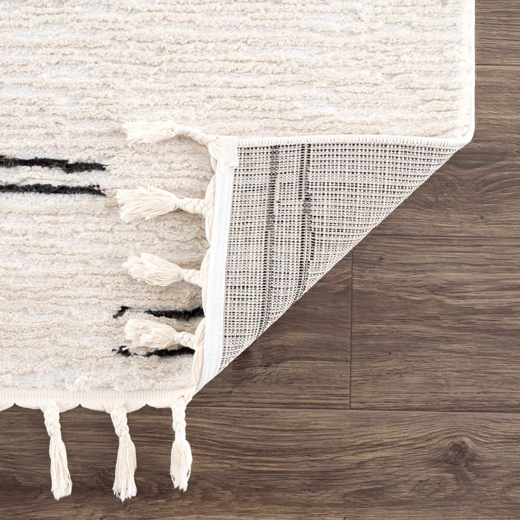 Hauteloom Deren Hallway, Kitchen Bohemian Shag Runner Rug - Soft Shaggy Farmhouse - High Plush Pile - White, Light Beige, Cream, Ivory, Black - 2'7" x 7'3"